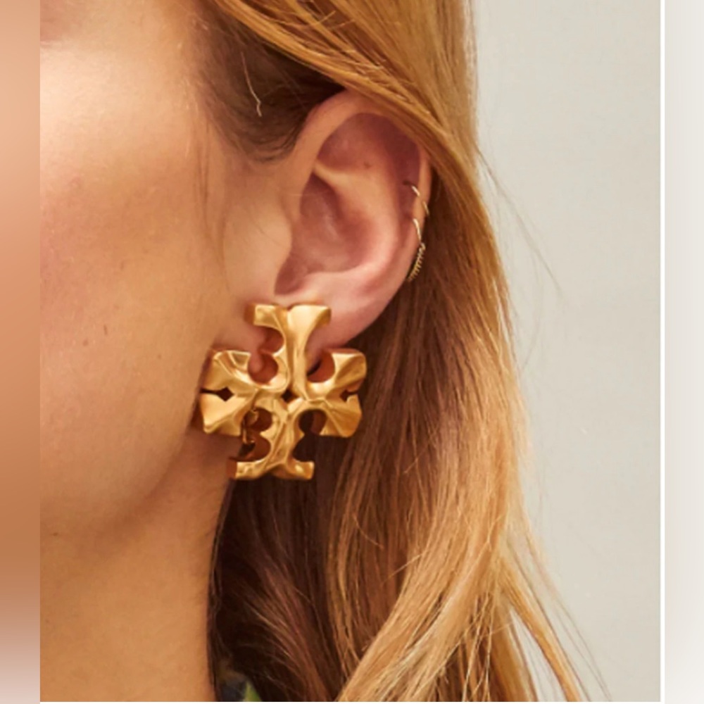 Tory burch roxxane big logo earings...